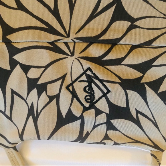 STONEWEAR DESIGNS - M BROWN ATHLETIC DRESS - Picture 7 of 7